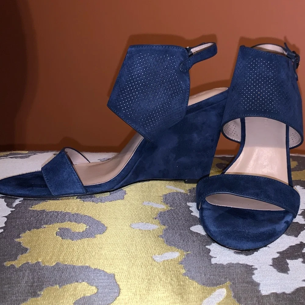 H by Halston Blue Suede Perforated Strappy Wedge Sandal 8M - Picture 2 of 6